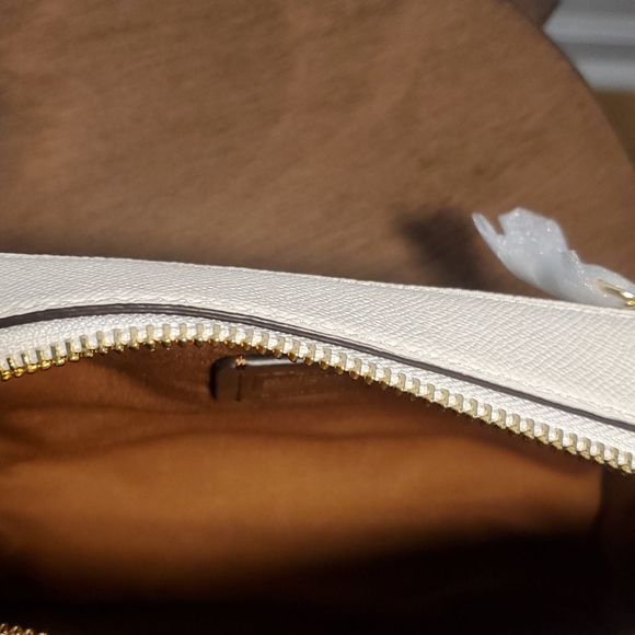 Coach Bennett Crossbody - Picture 5 of 7